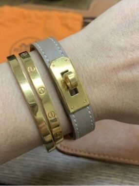 Taupe Double Tour Bracelet with Gold Hardware Hermes Kelly Étoupe